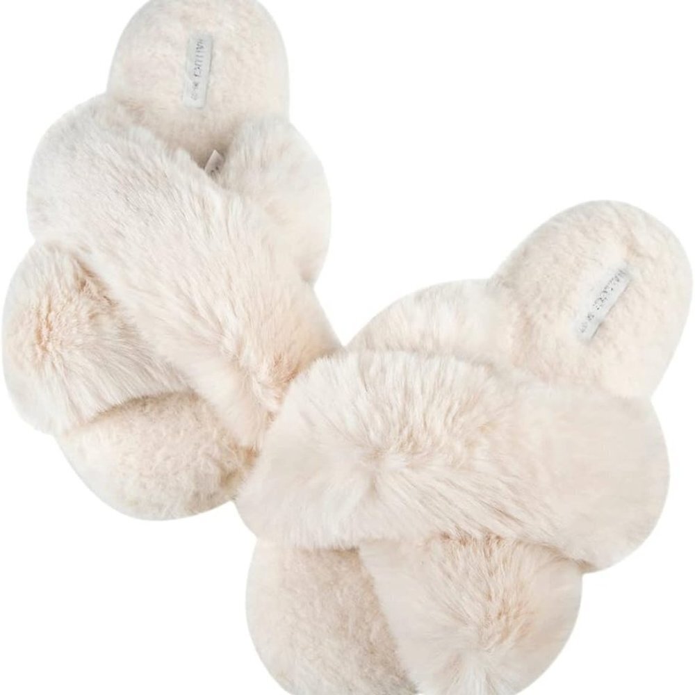 Halluci Women’s Cross Band Soft Plush Slippers